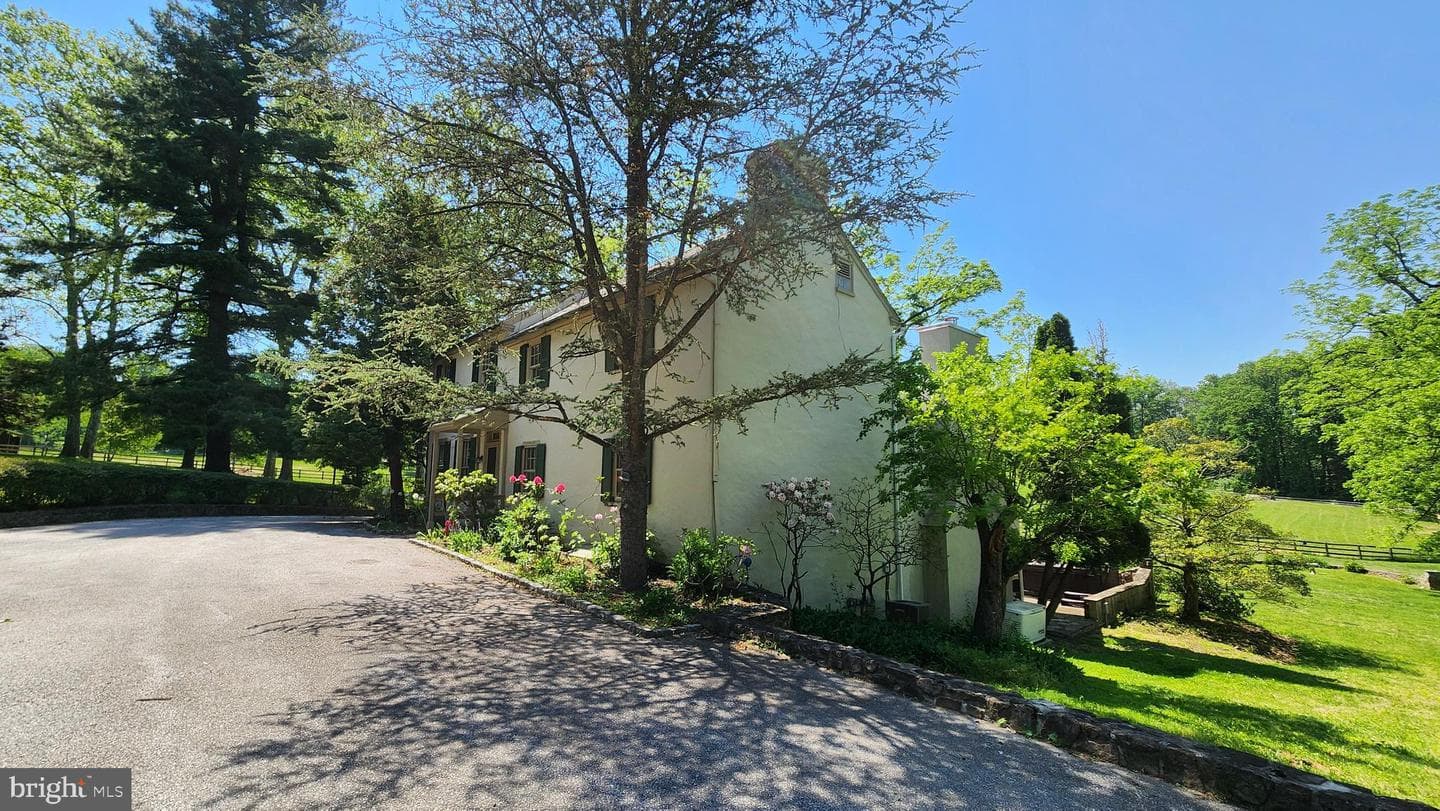 1105 Green Lane Road photo 10