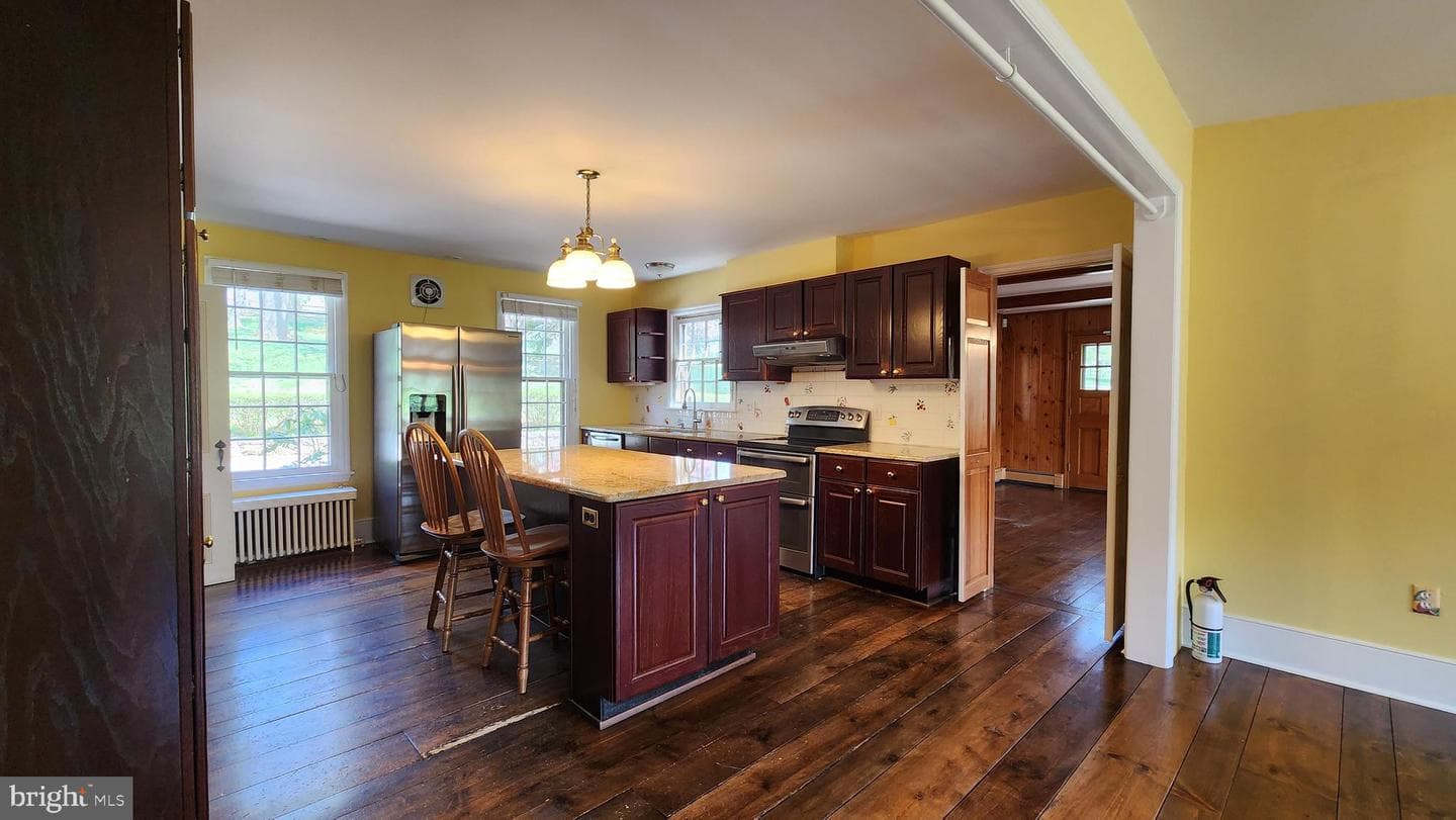 1105 Green Lane Road photo 15