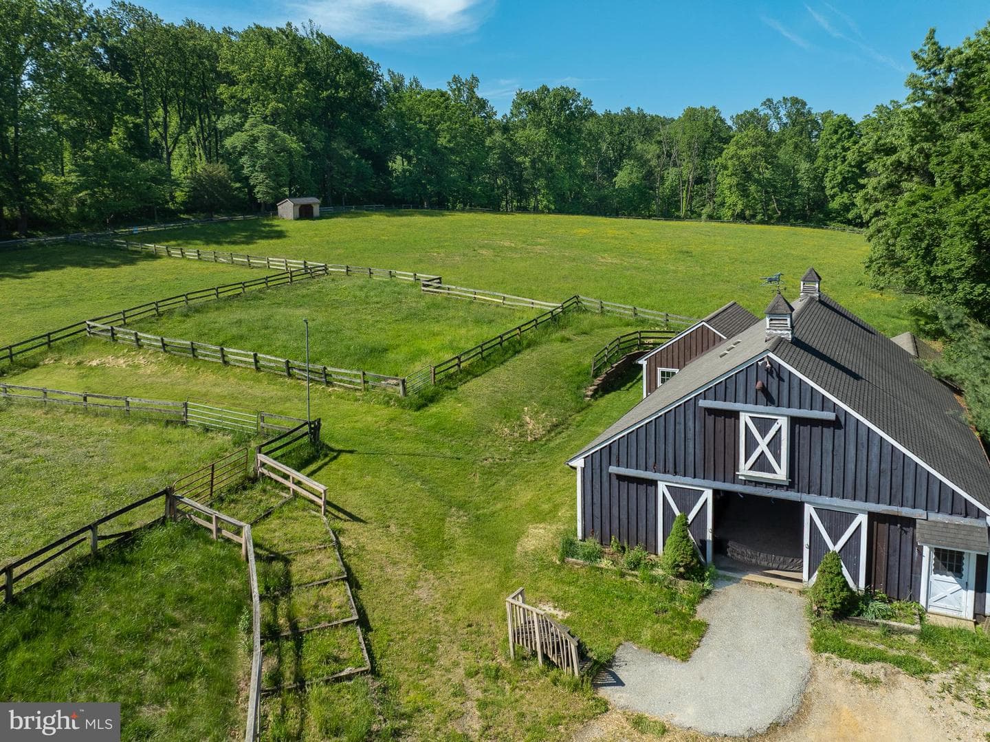 1105 Green Lane Road photo 3