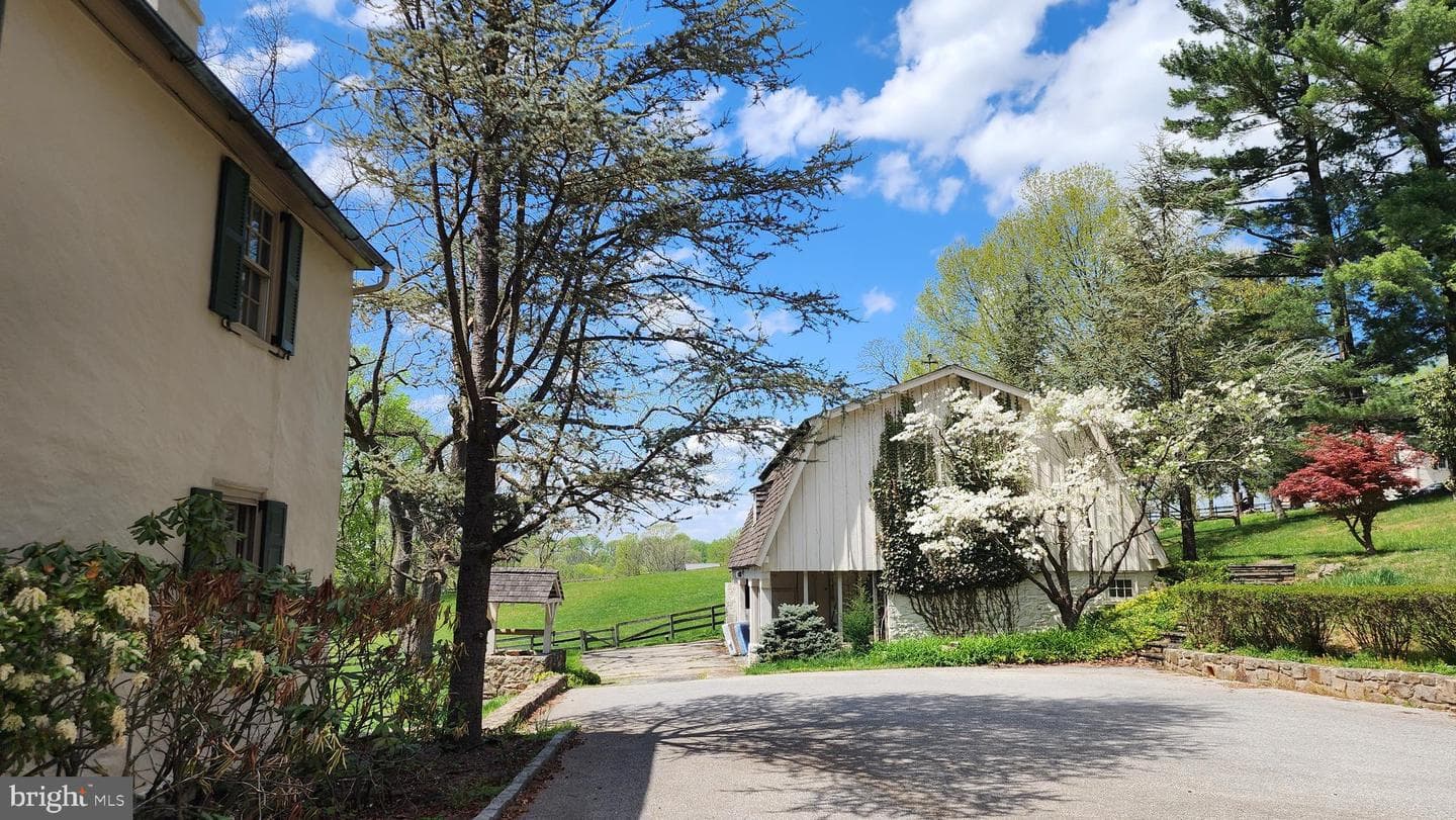 1105 Green Lane Road photo 48