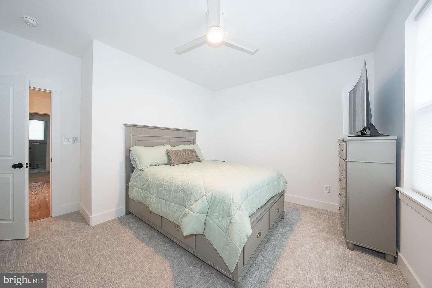 217 Namar Avenue photo 49