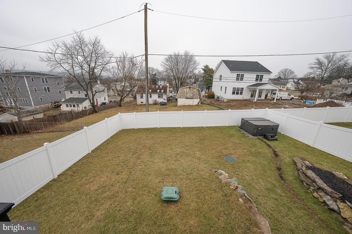 217 Namar Avenue photo 59
