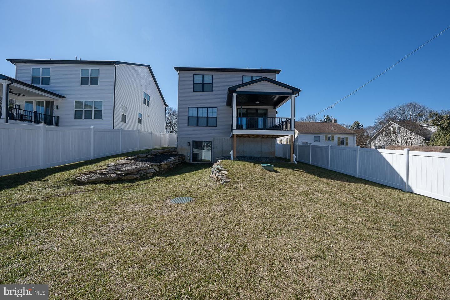 217 Namar Avenue photo 66