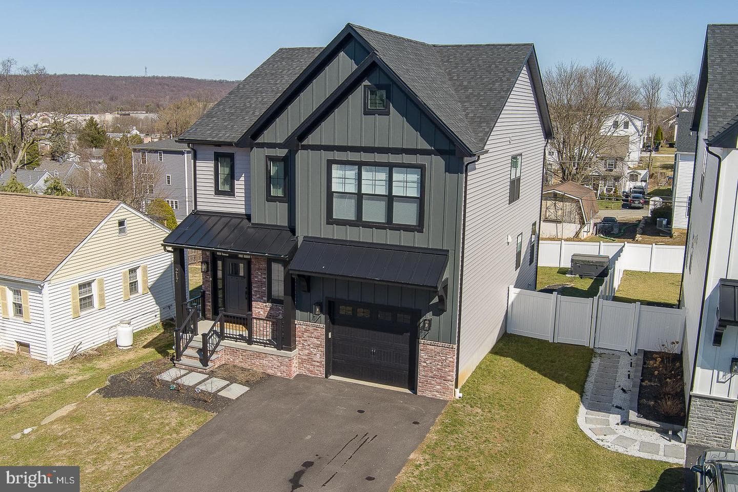 217 Namar Avenue photo 85