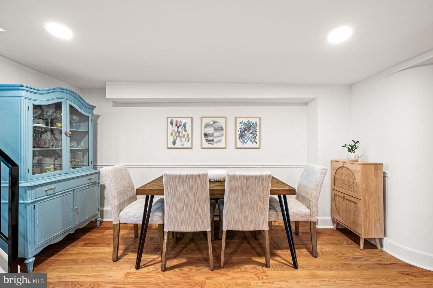 321 W Chestnut Street photo 6