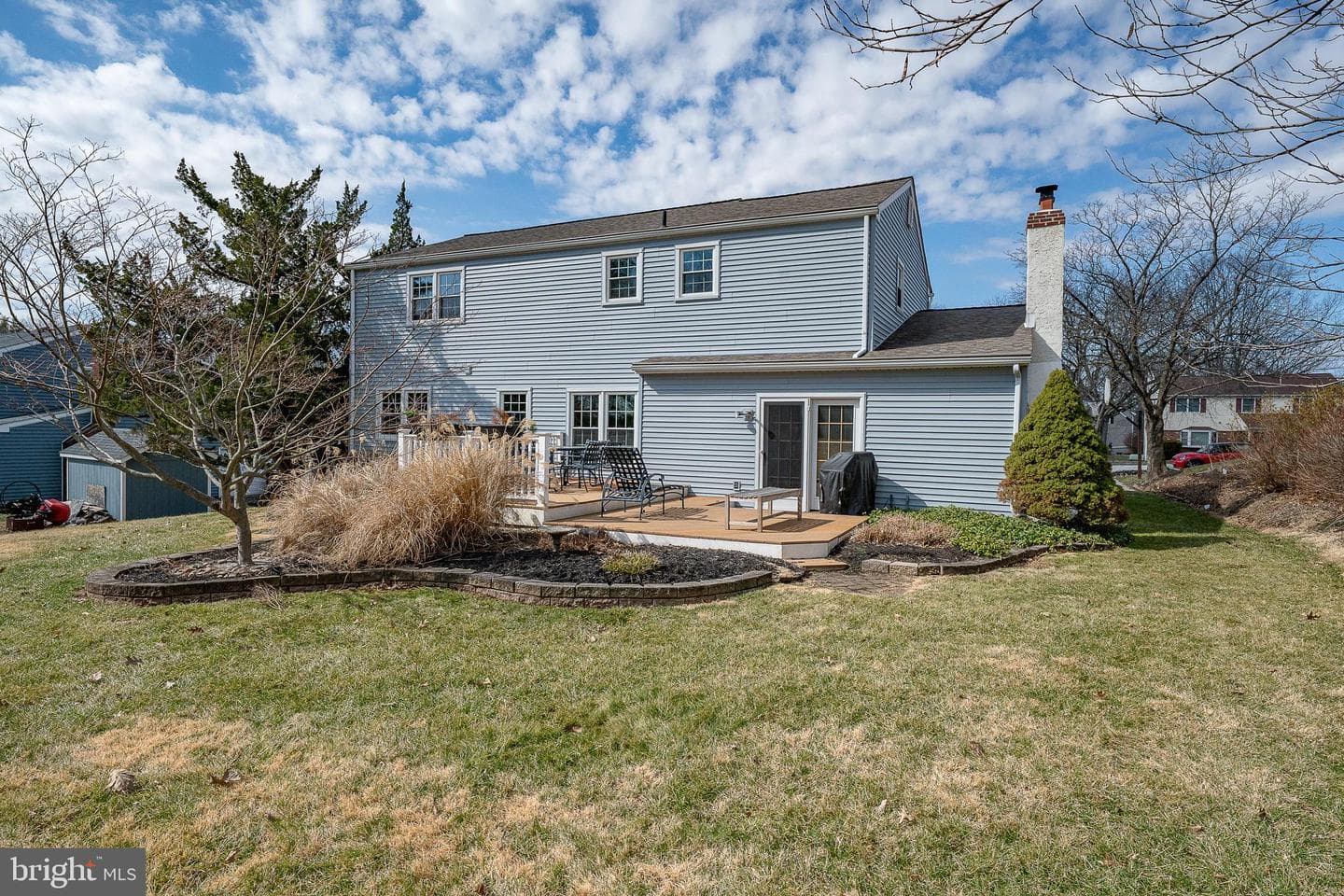 115 Hawthorne Lane photo 38