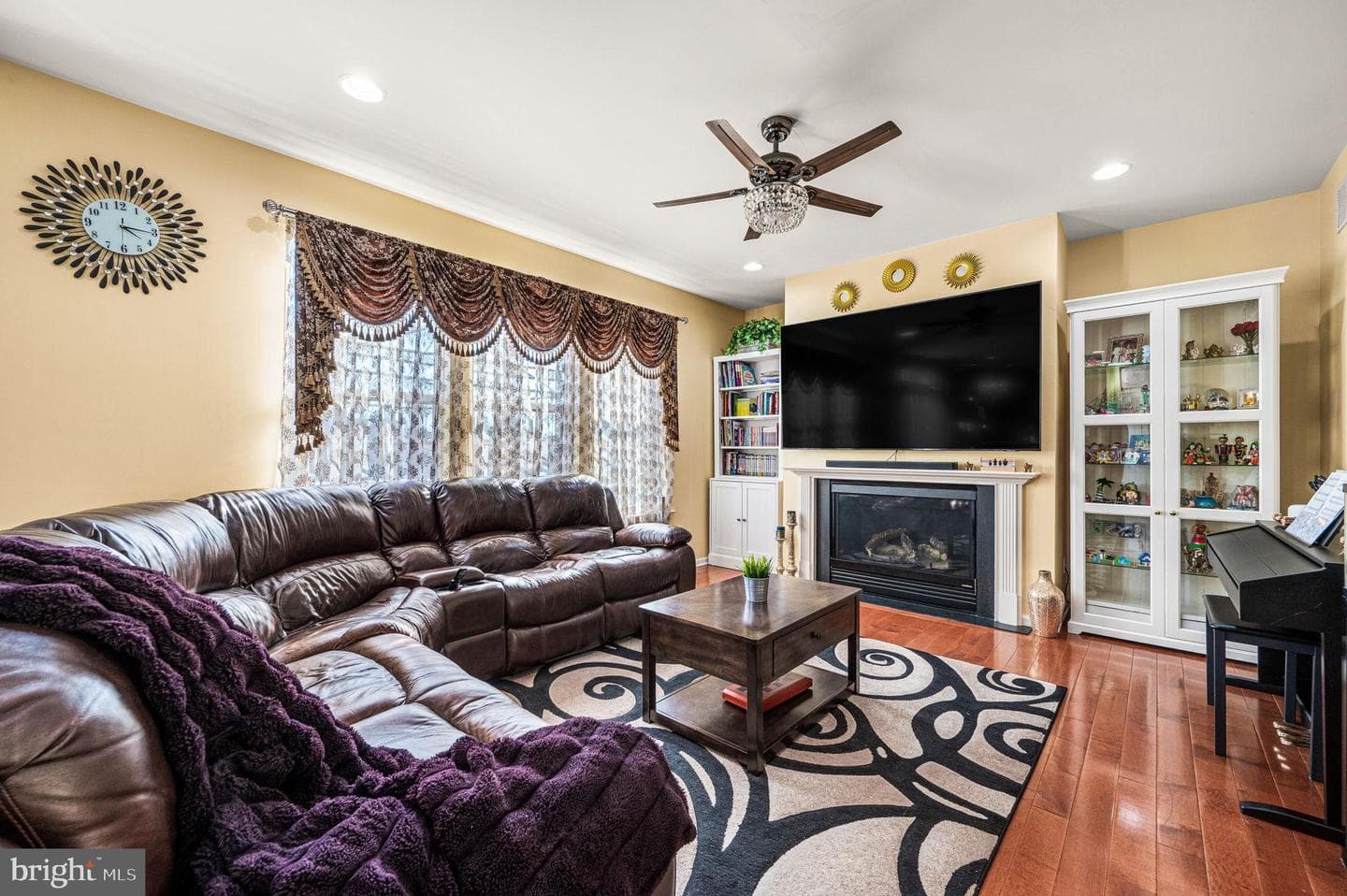 635 Sunderland Avenue photo 25