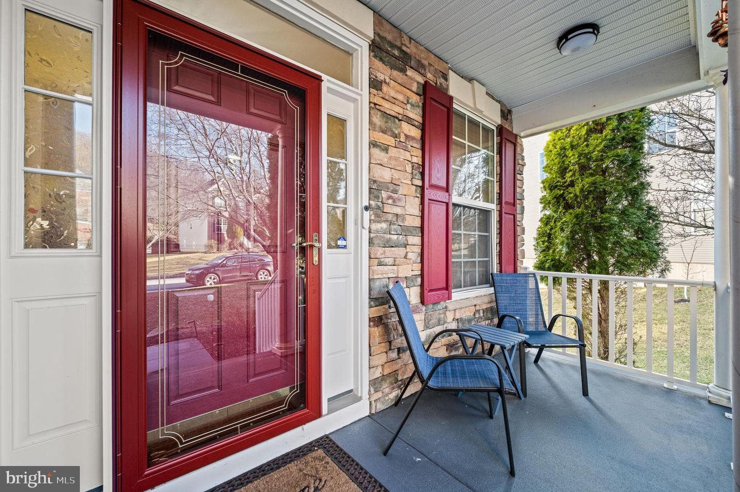 635 Sunderland Avenue photo 3