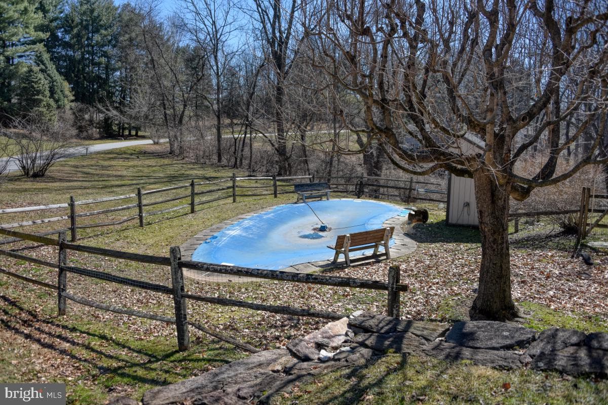 650 Spruce Drive photo 39