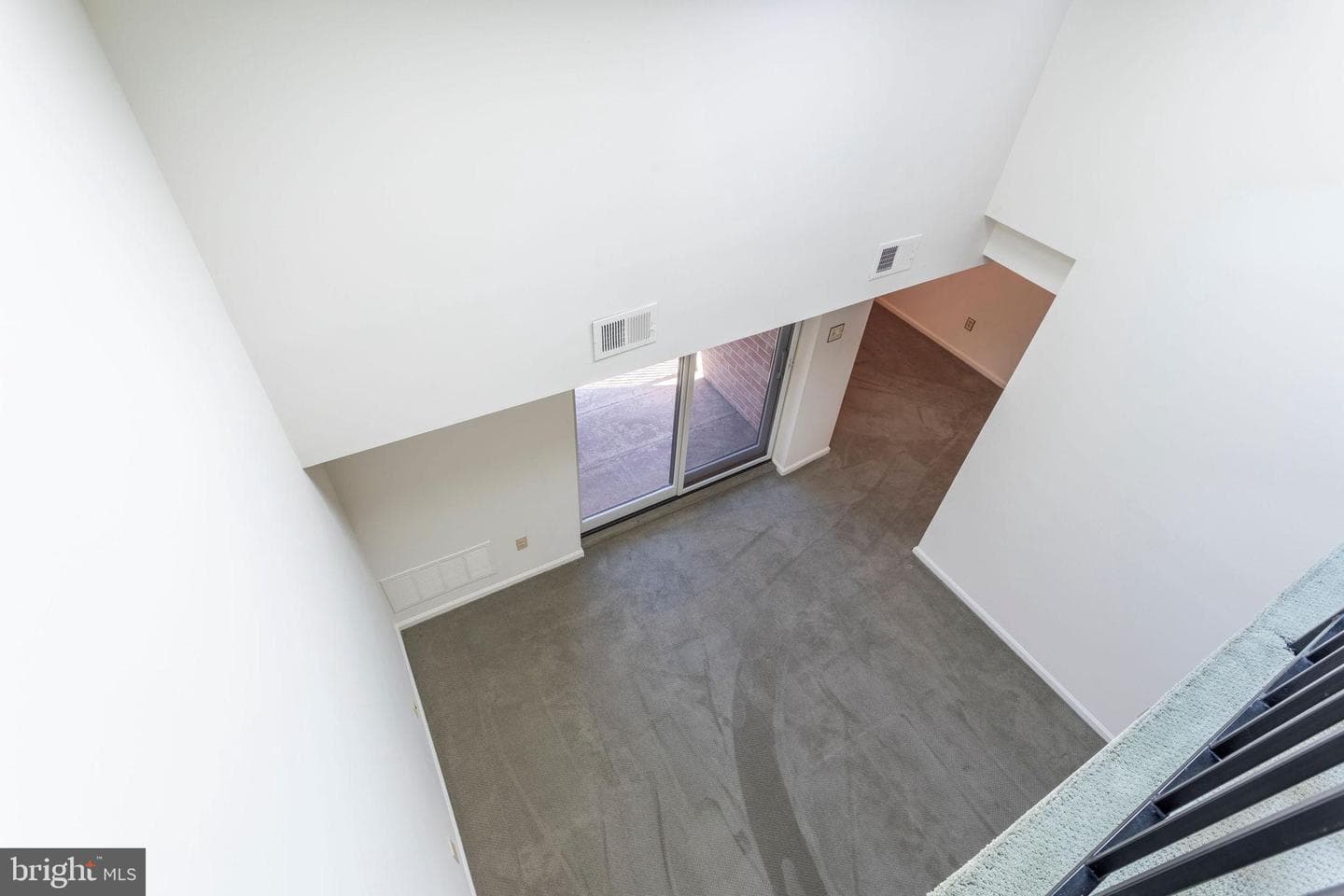 633 Washington Place #33 photo 25