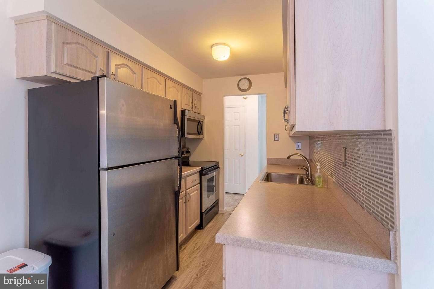 633 Washington Place #33 photo 6