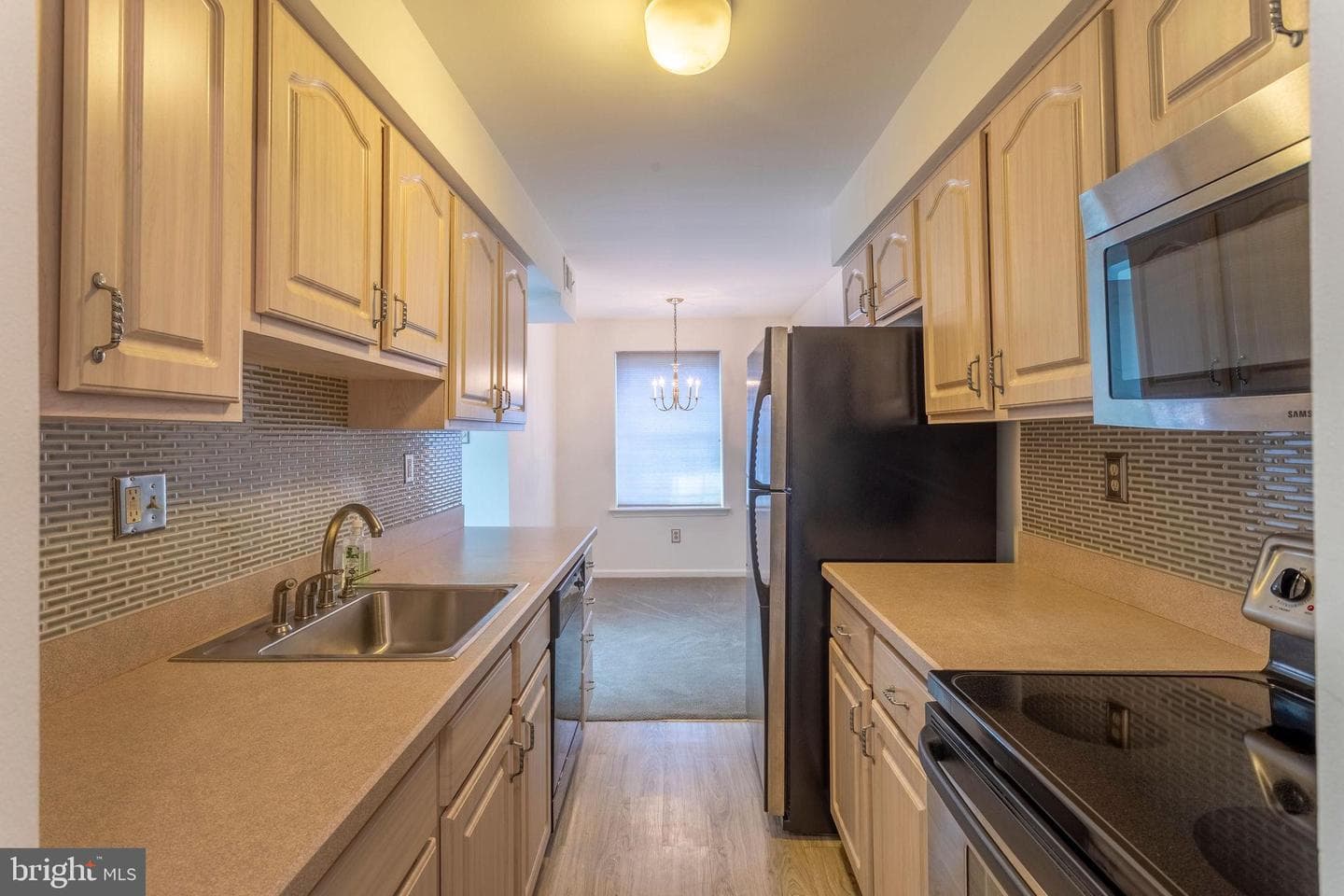 633 Washington Place #33 photo 7