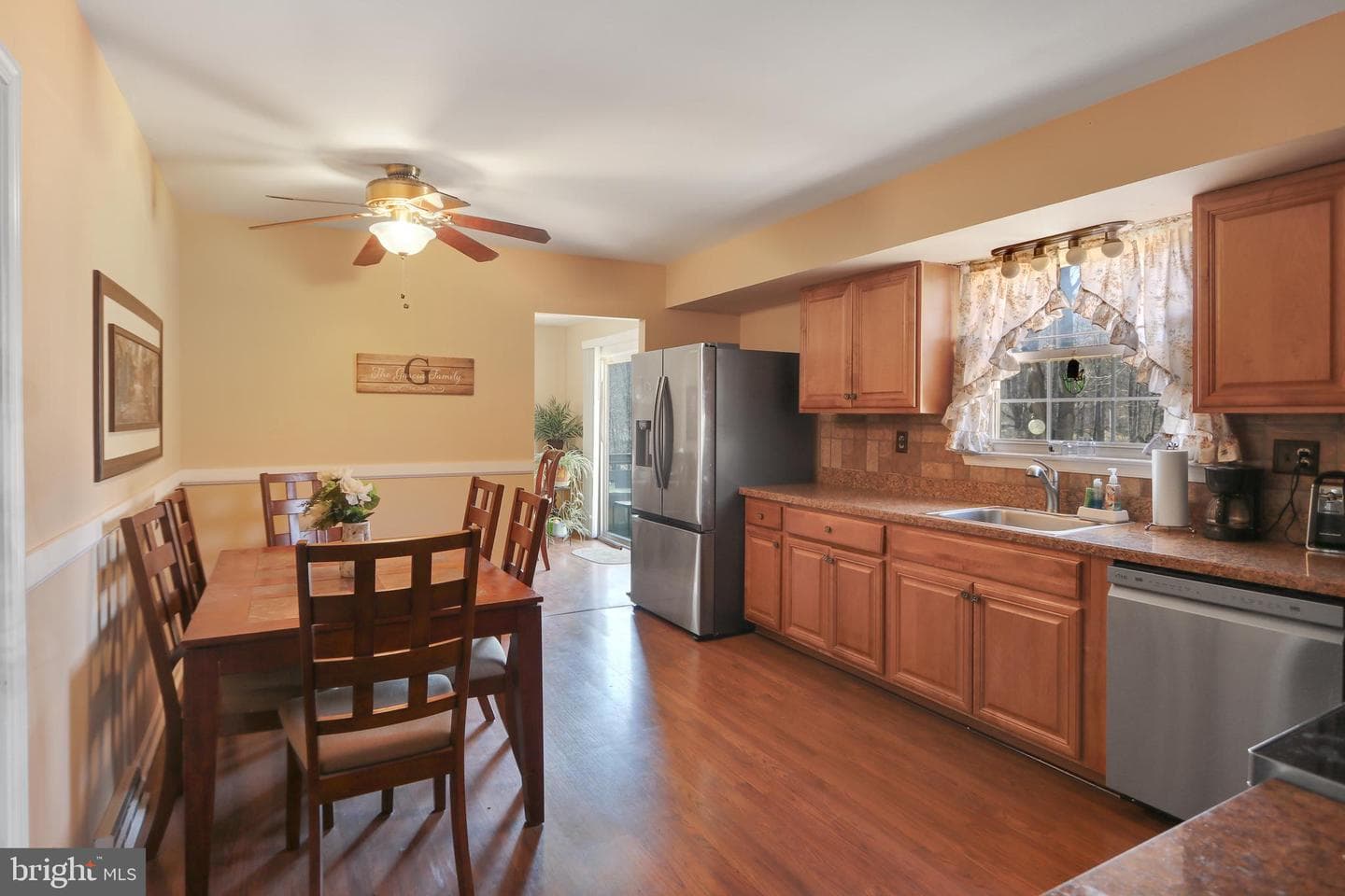 1172 Hiddenview Drive photo 5