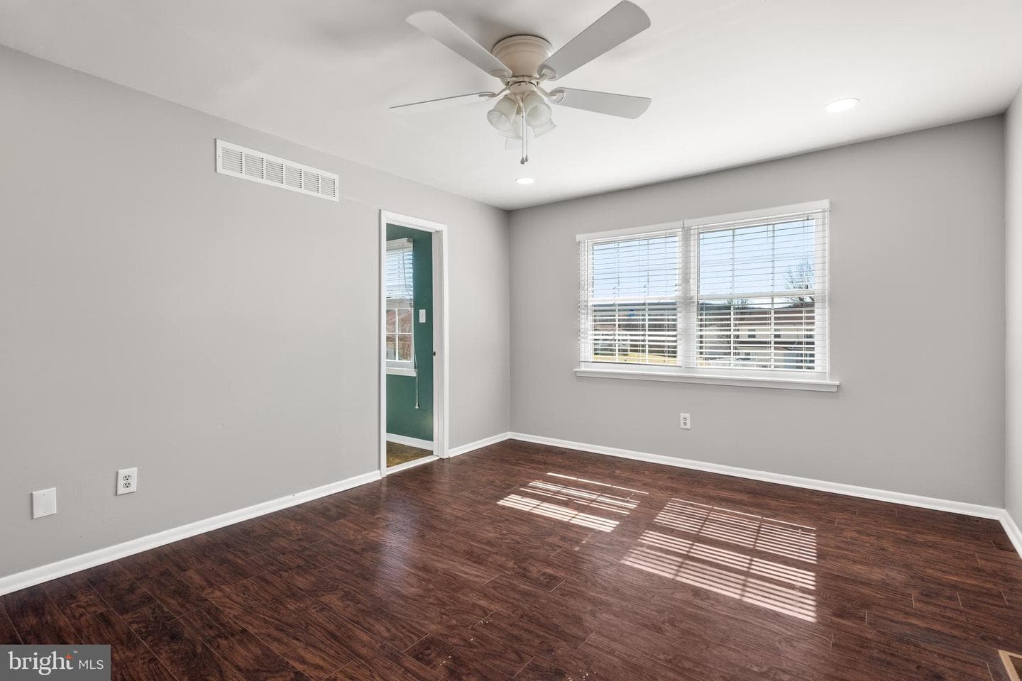 358 Carlyn Court photo 25