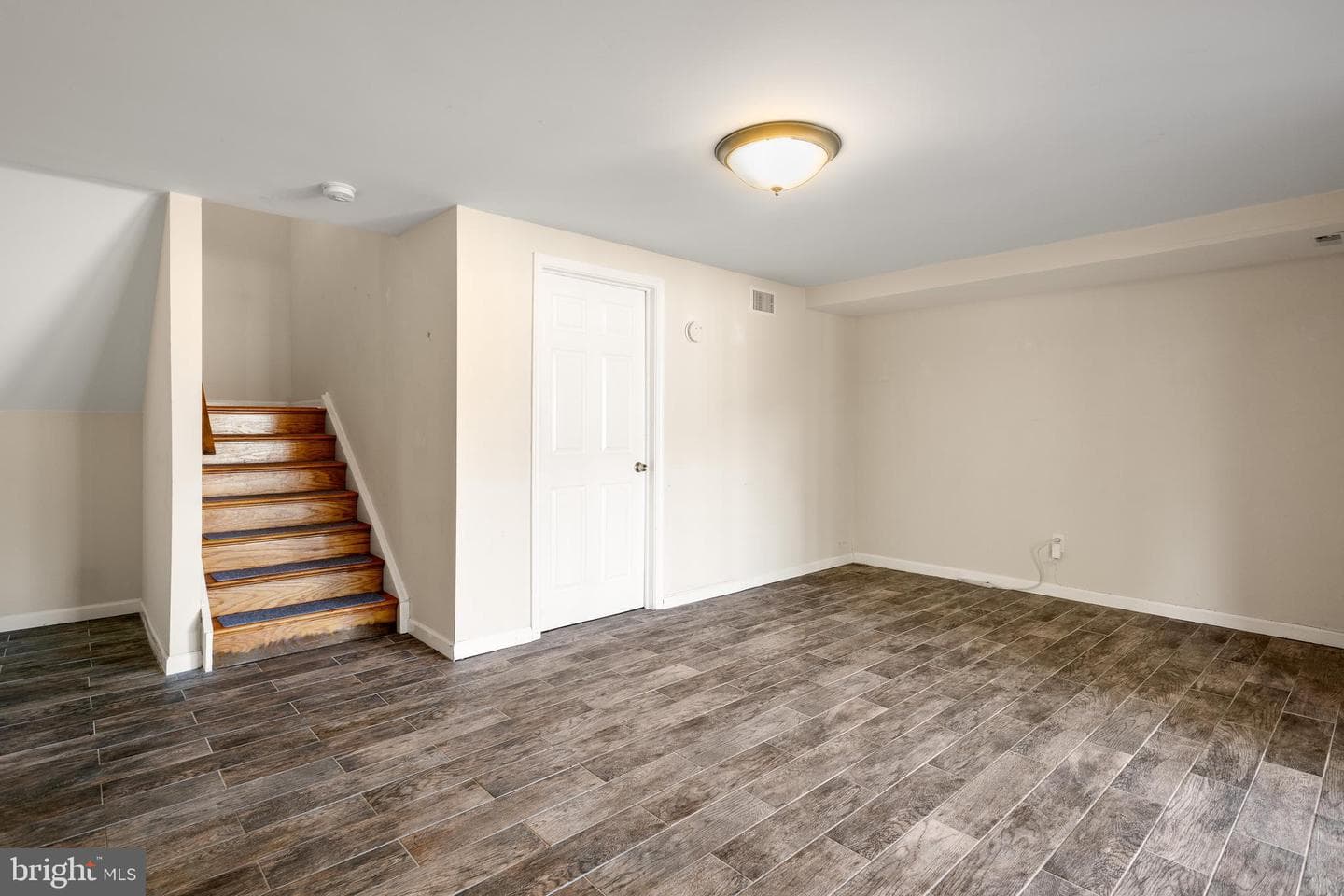 358 Carlyn Court photo 29