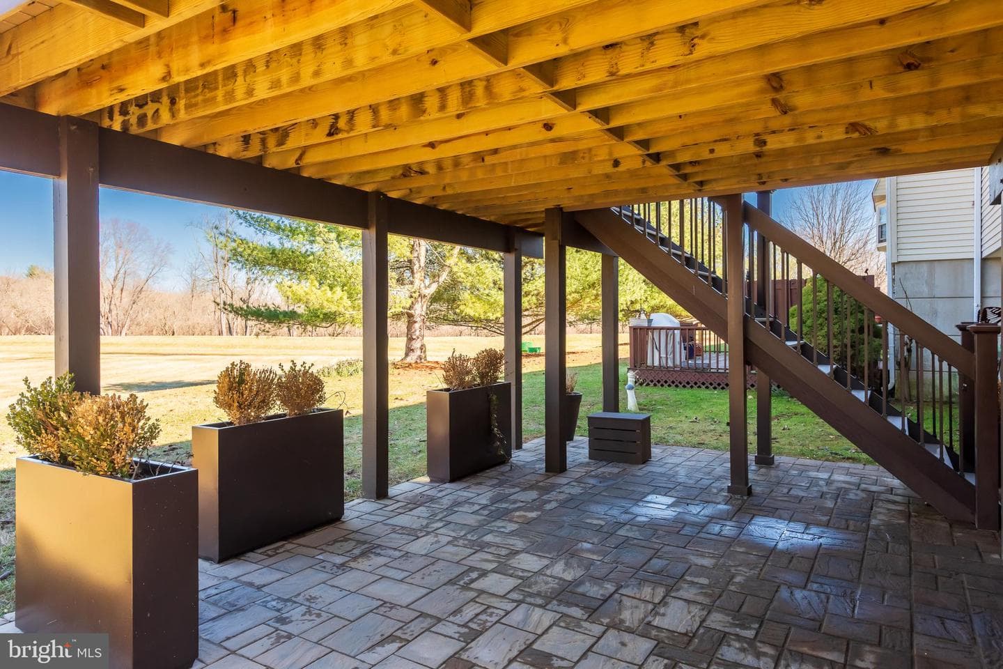 358 Carlyn Court photo 32
