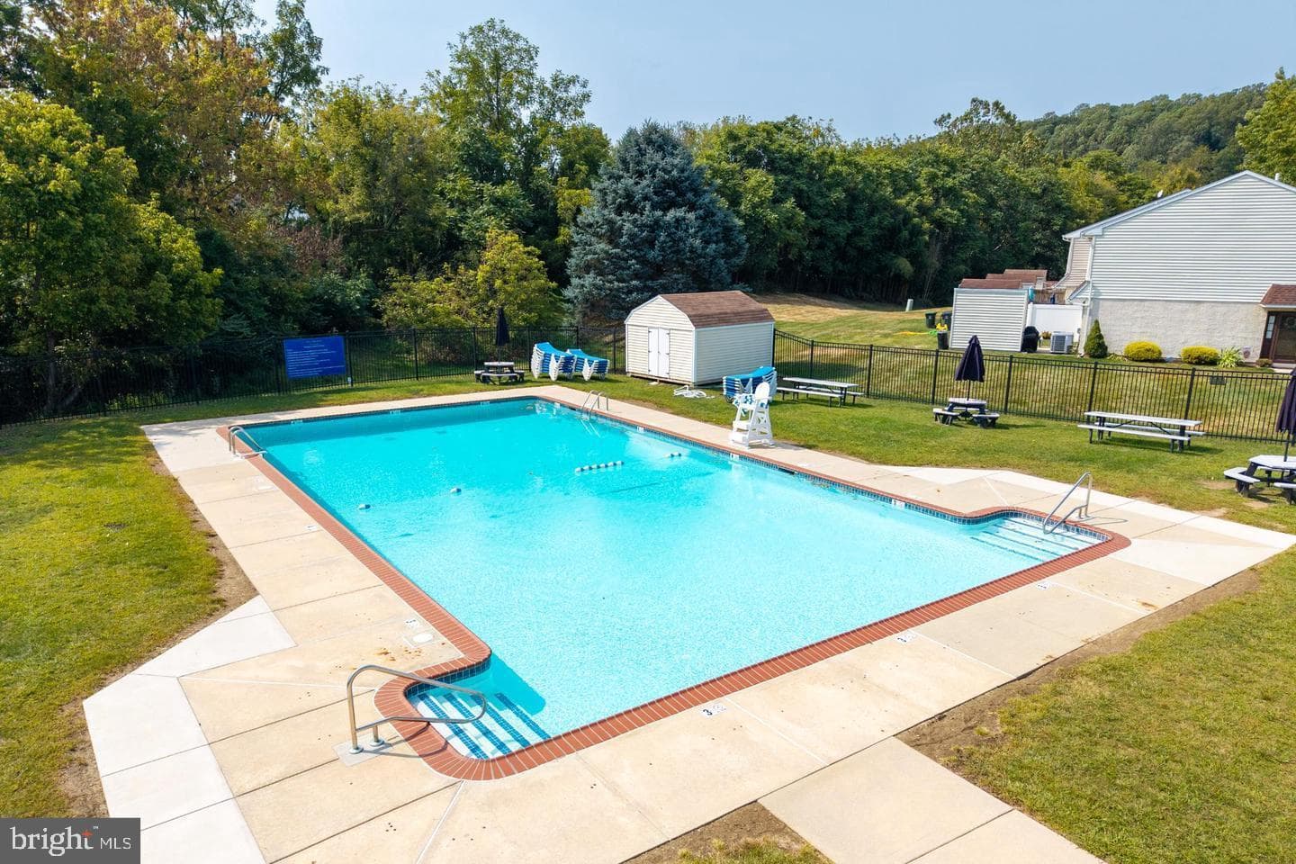 358 Carlyn Court photo 36