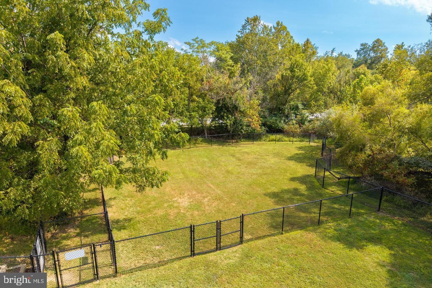 358 Carlyn Court photo 41