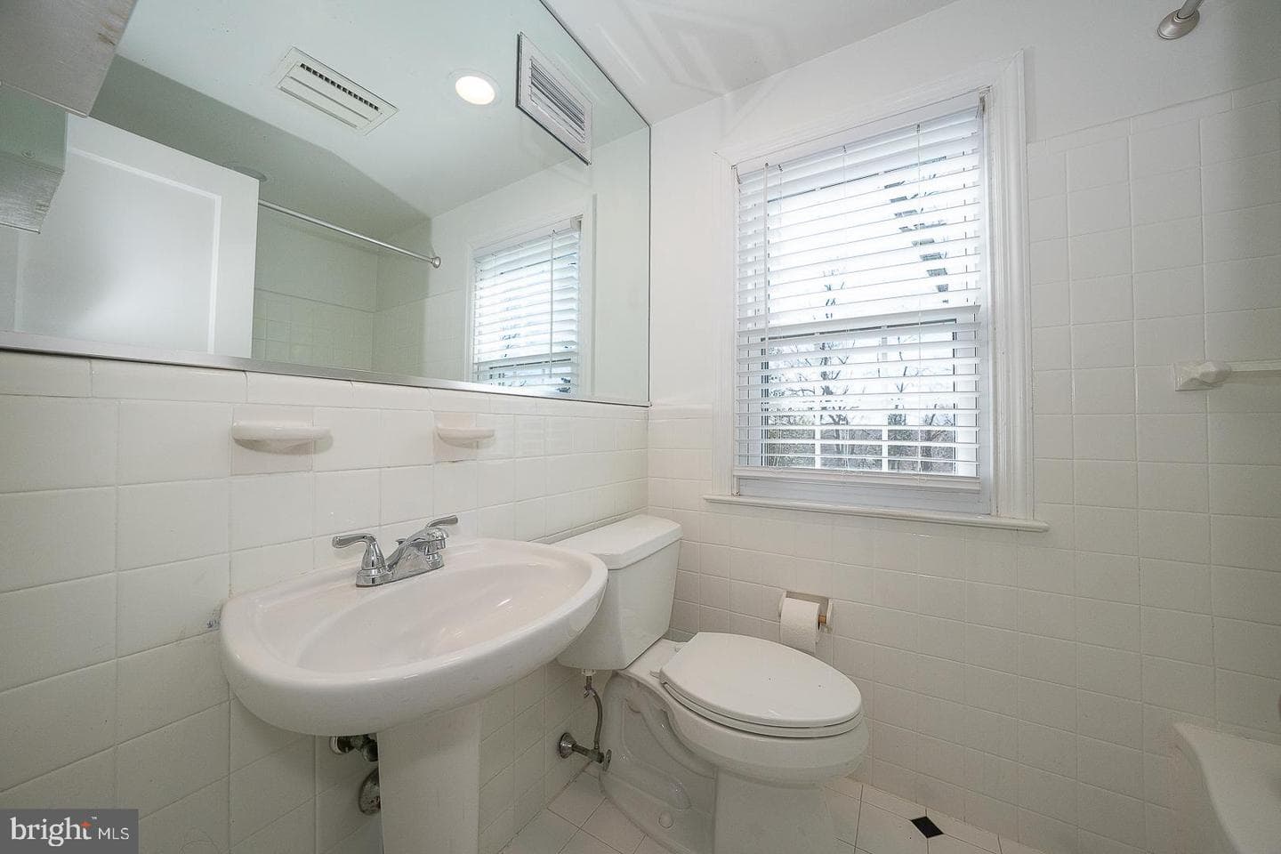 128 Homestead Road photo 21