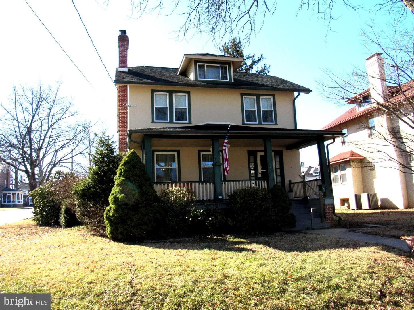 136 4th Avenue photo 2
