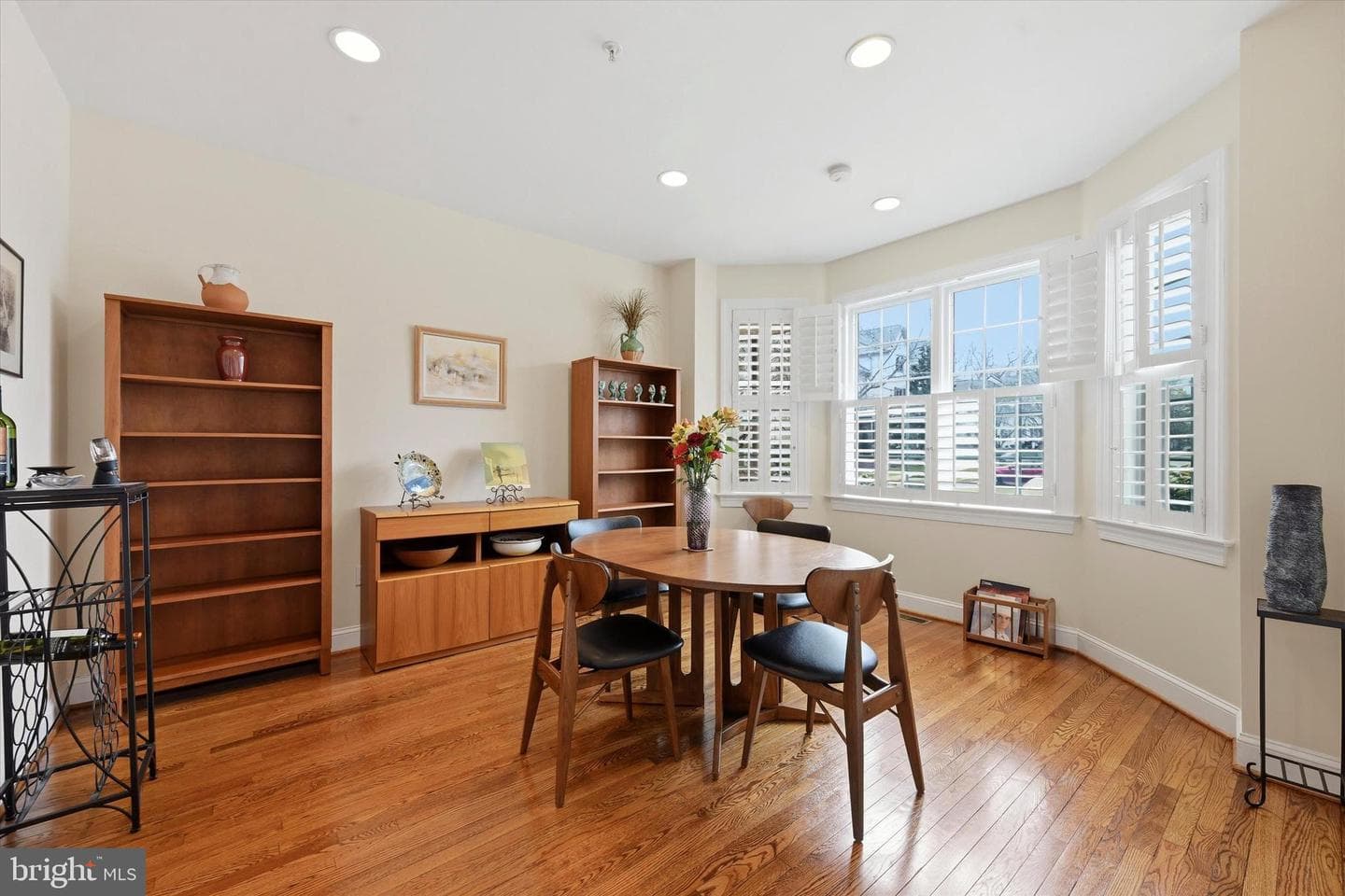 212 Cambridge Chase #13 photo 3