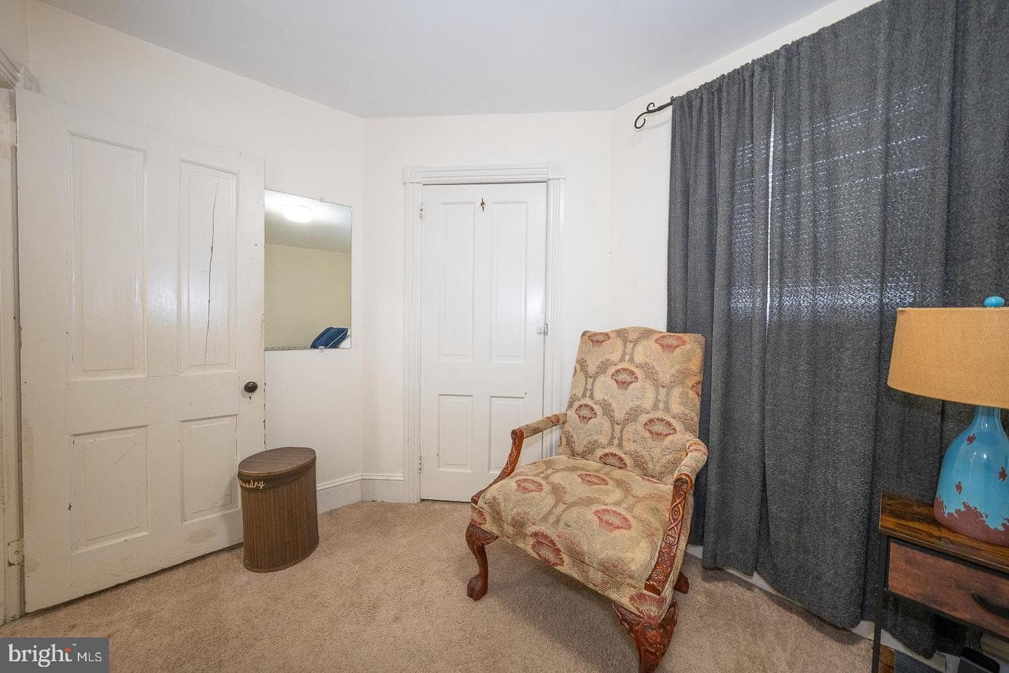 40 Grove Avenue photo 17