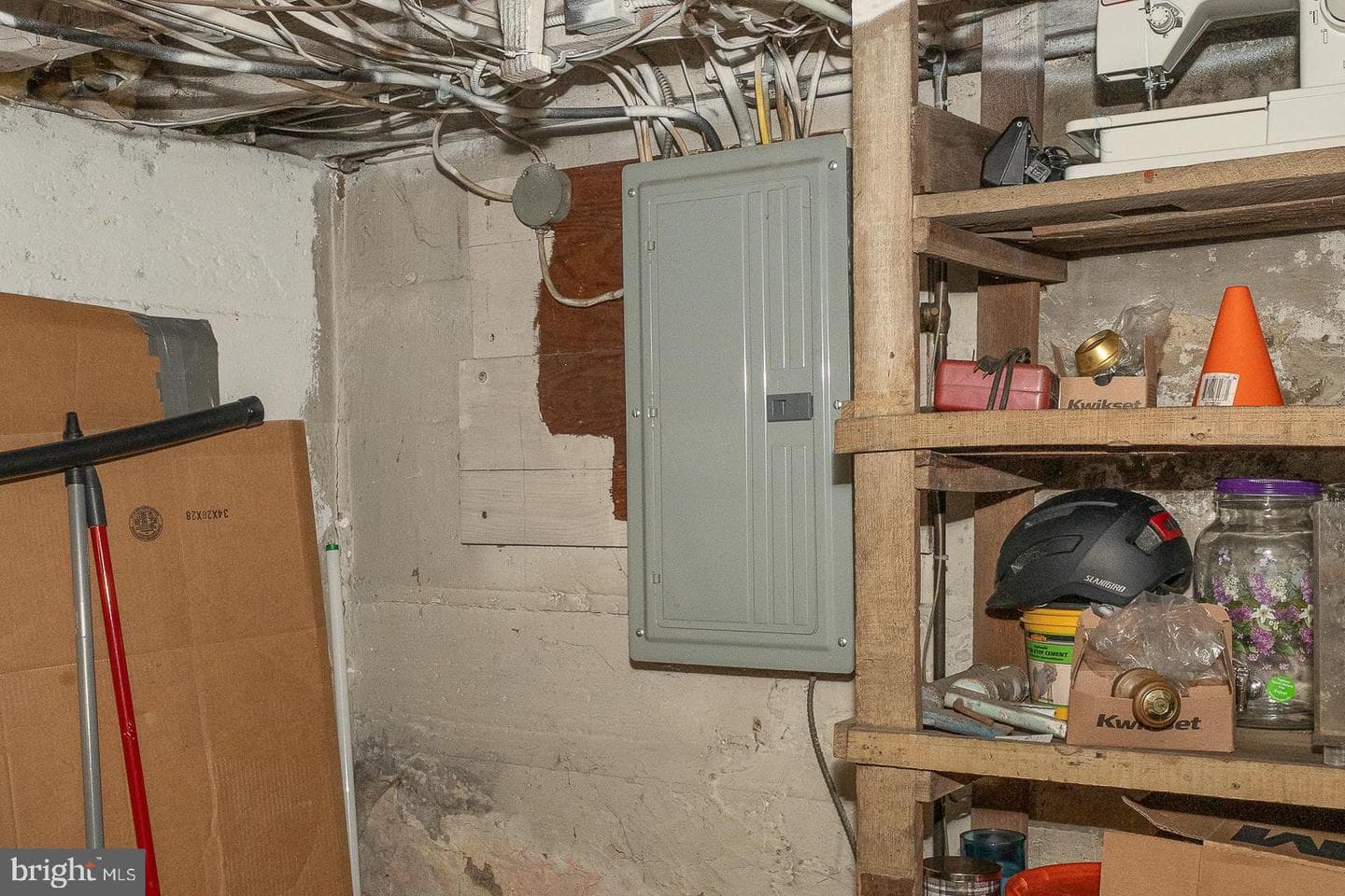 40 Grove Avenue photo 27