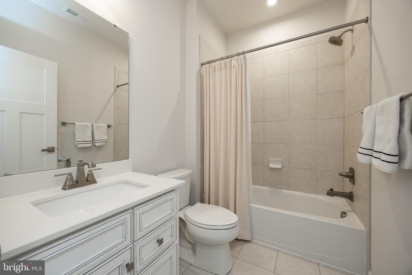 271 Sugar Maple Square photo 20