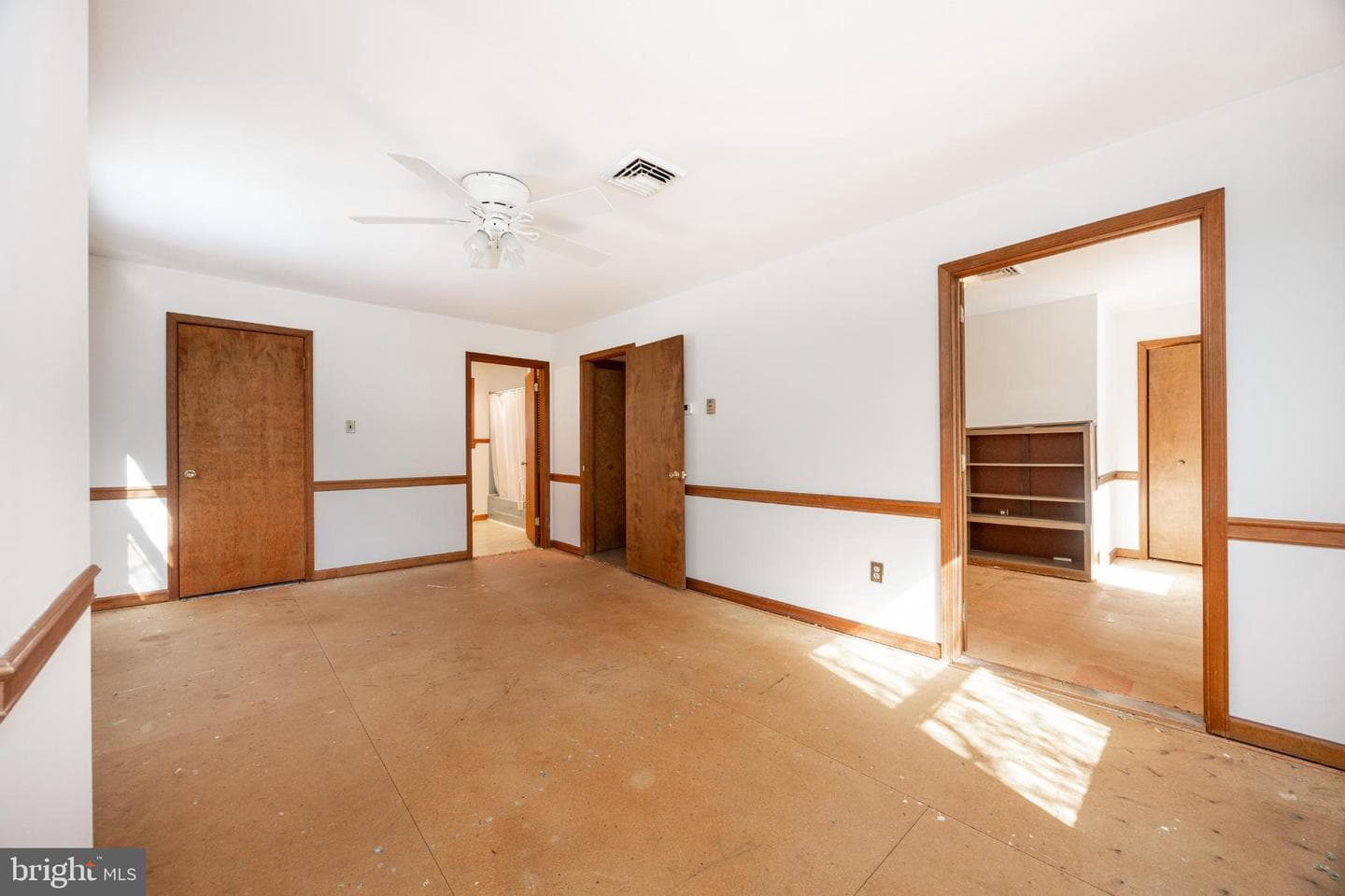 906 Heather Lane photo 16