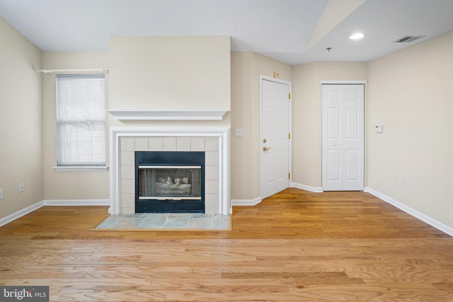 135 Village Way #5b photo 14