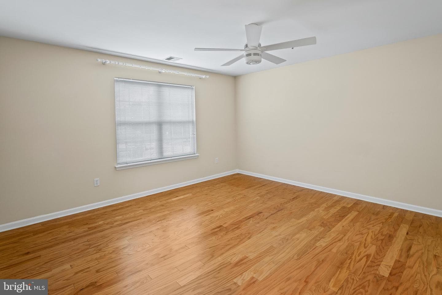 135 Village Way #5b photo 28