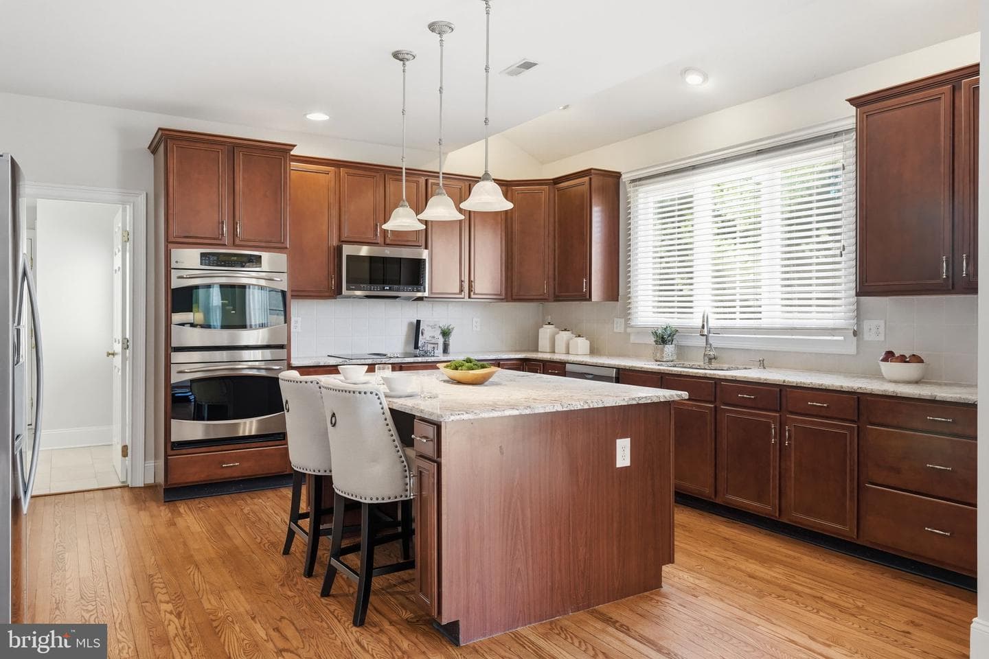 320 Tarbert Drive photo 11