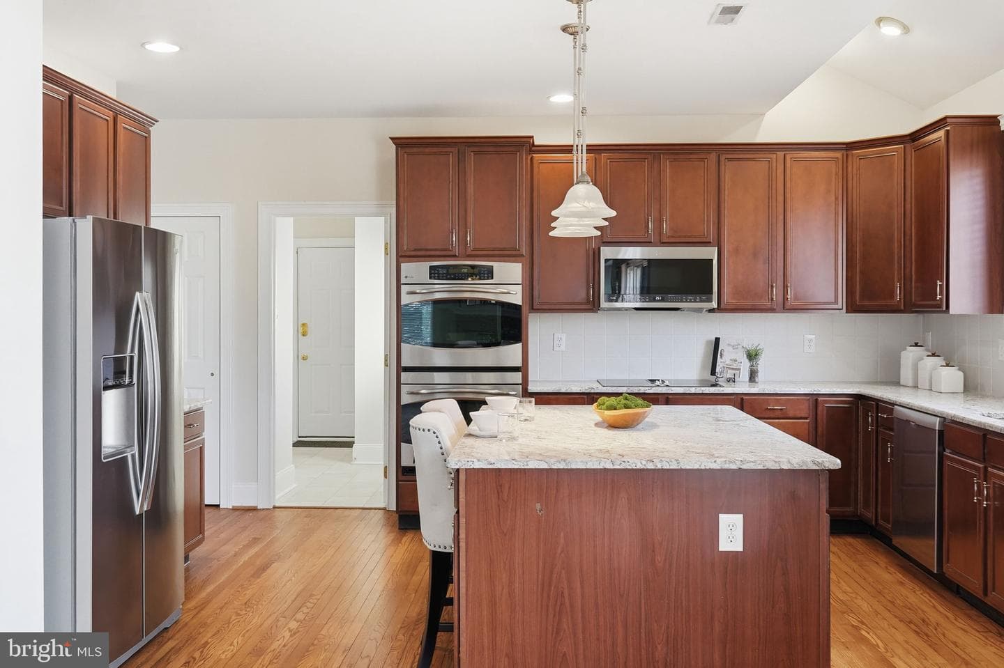 320 Tarbert Drive photo 15