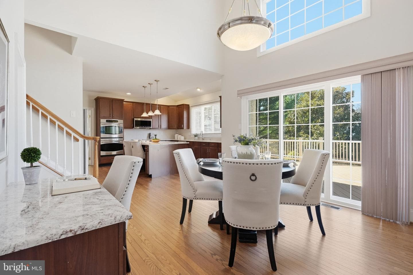 320 Tarbert Drive photo 18
