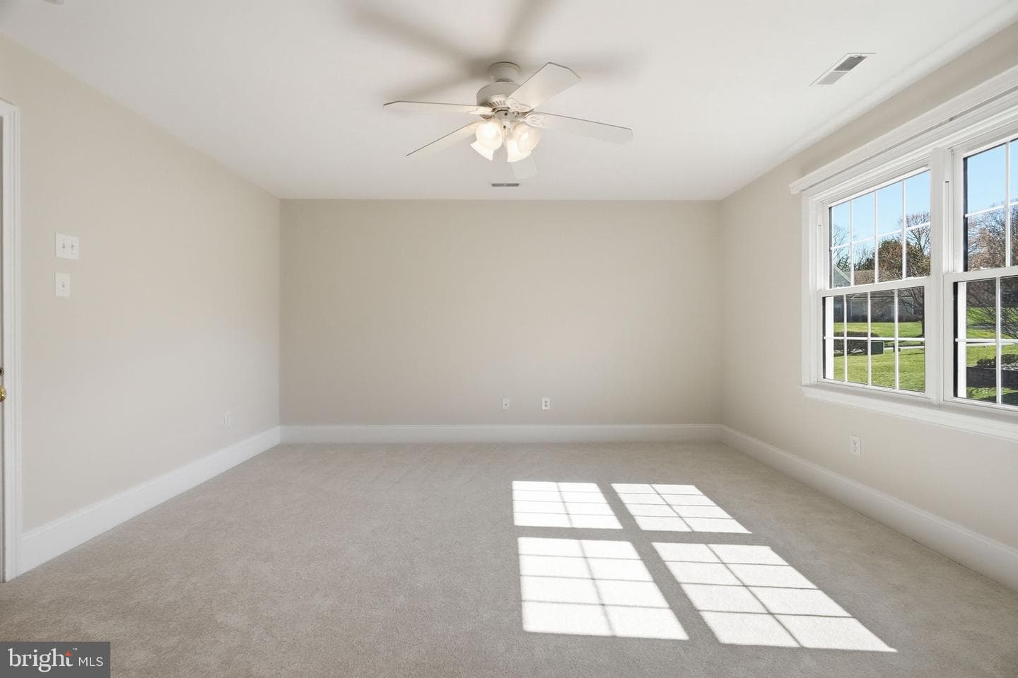 320 Tarbert Drive photo 42