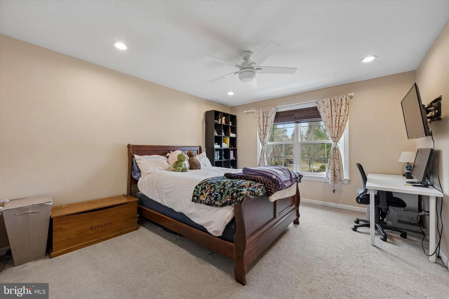 301 Jennifer Lane photo 28