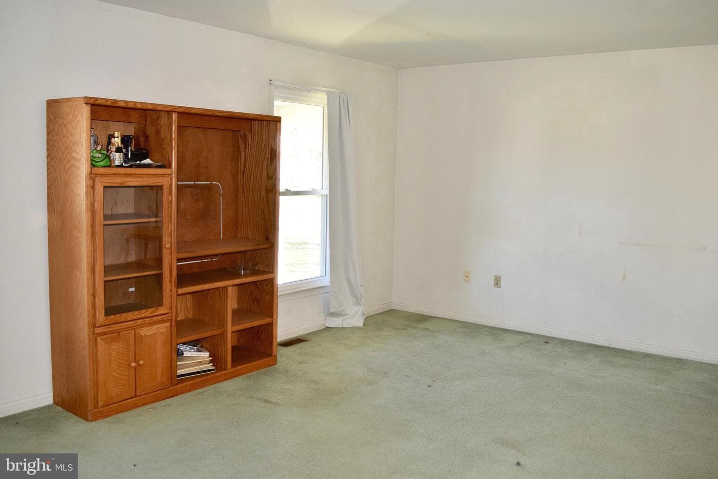 393 Clover Court photo 13