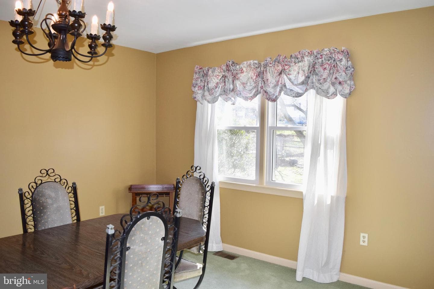 393 Clover Court photo 14