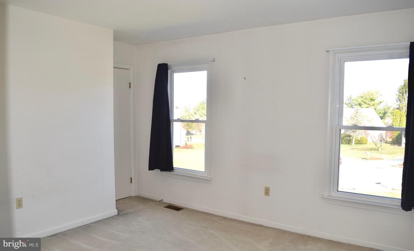 393 Clover Court photo 24