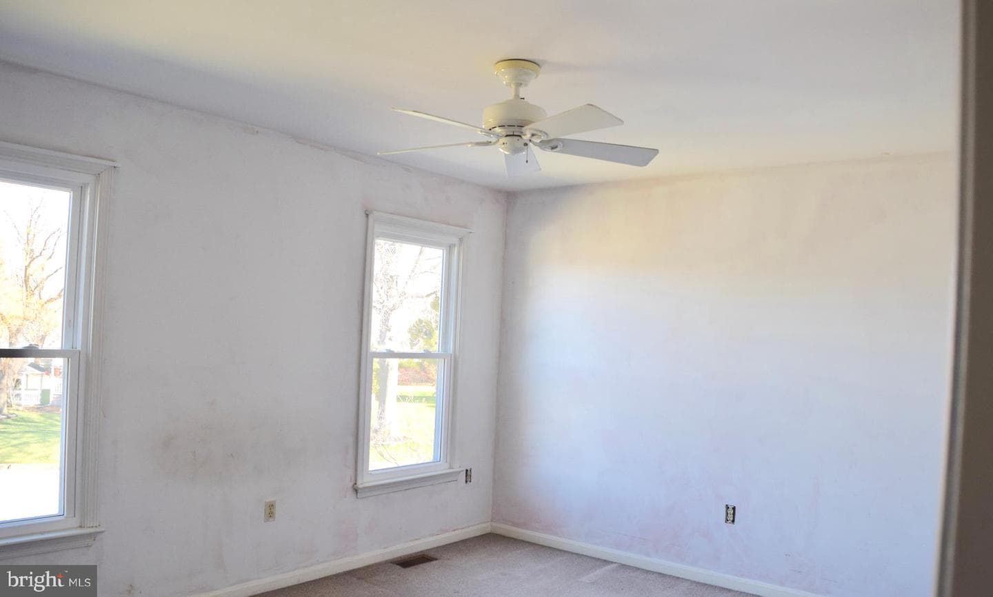 393 Clover Court photo 25