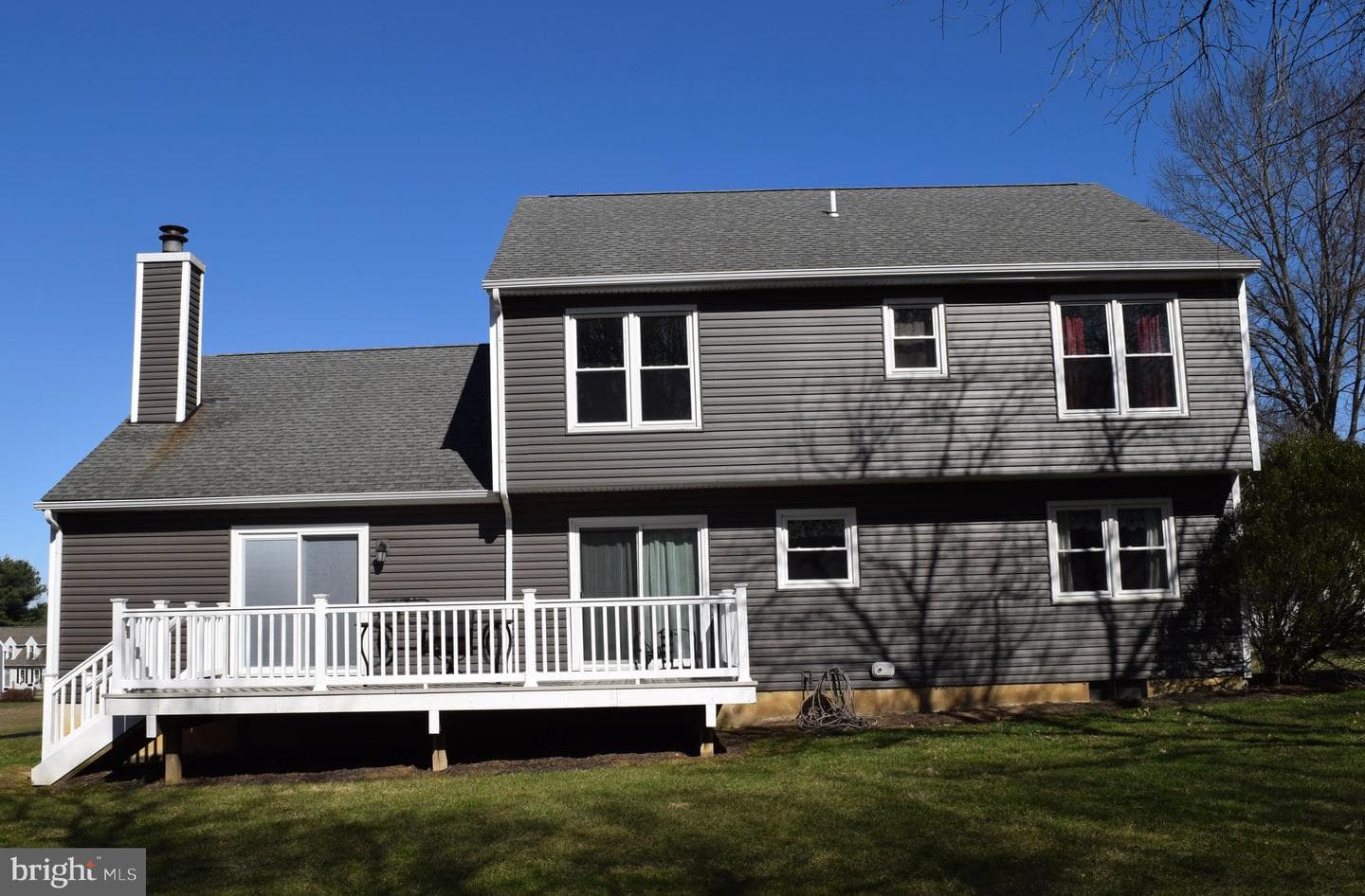 393 Clover Court photo 5