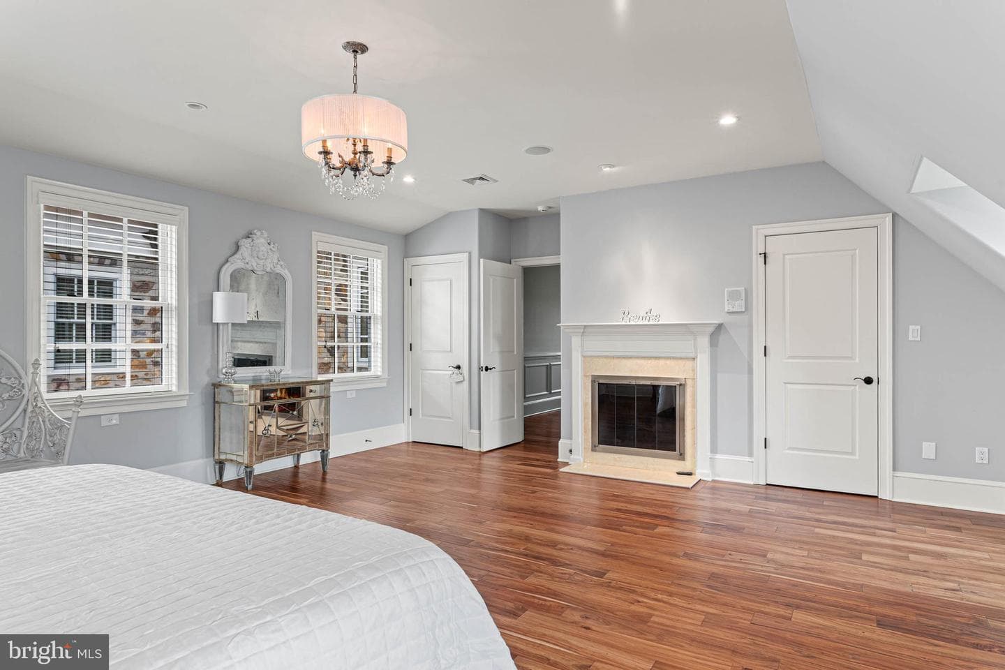 1075 S Leopard Road photo 68