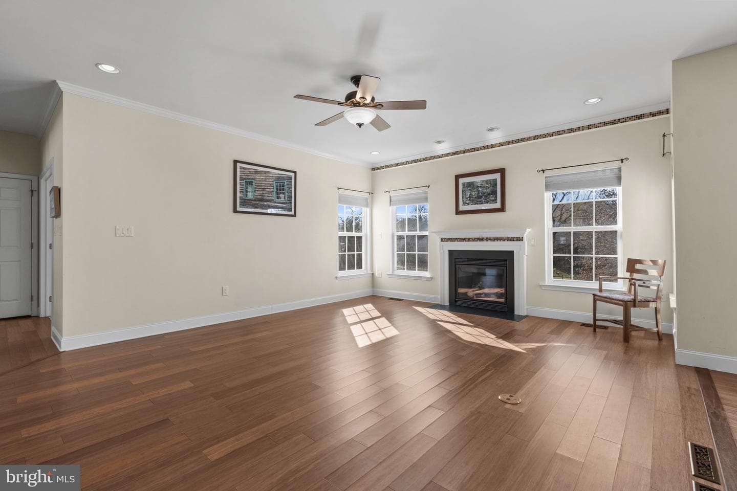 311 Cornerstone Court photo 16