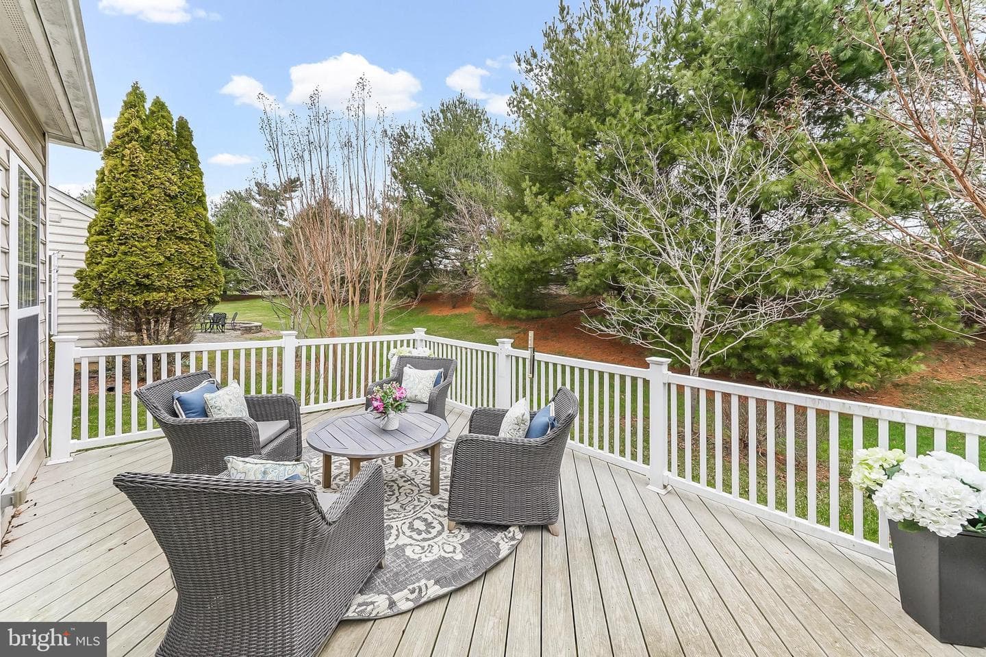 110 Petunia Drive photo 31