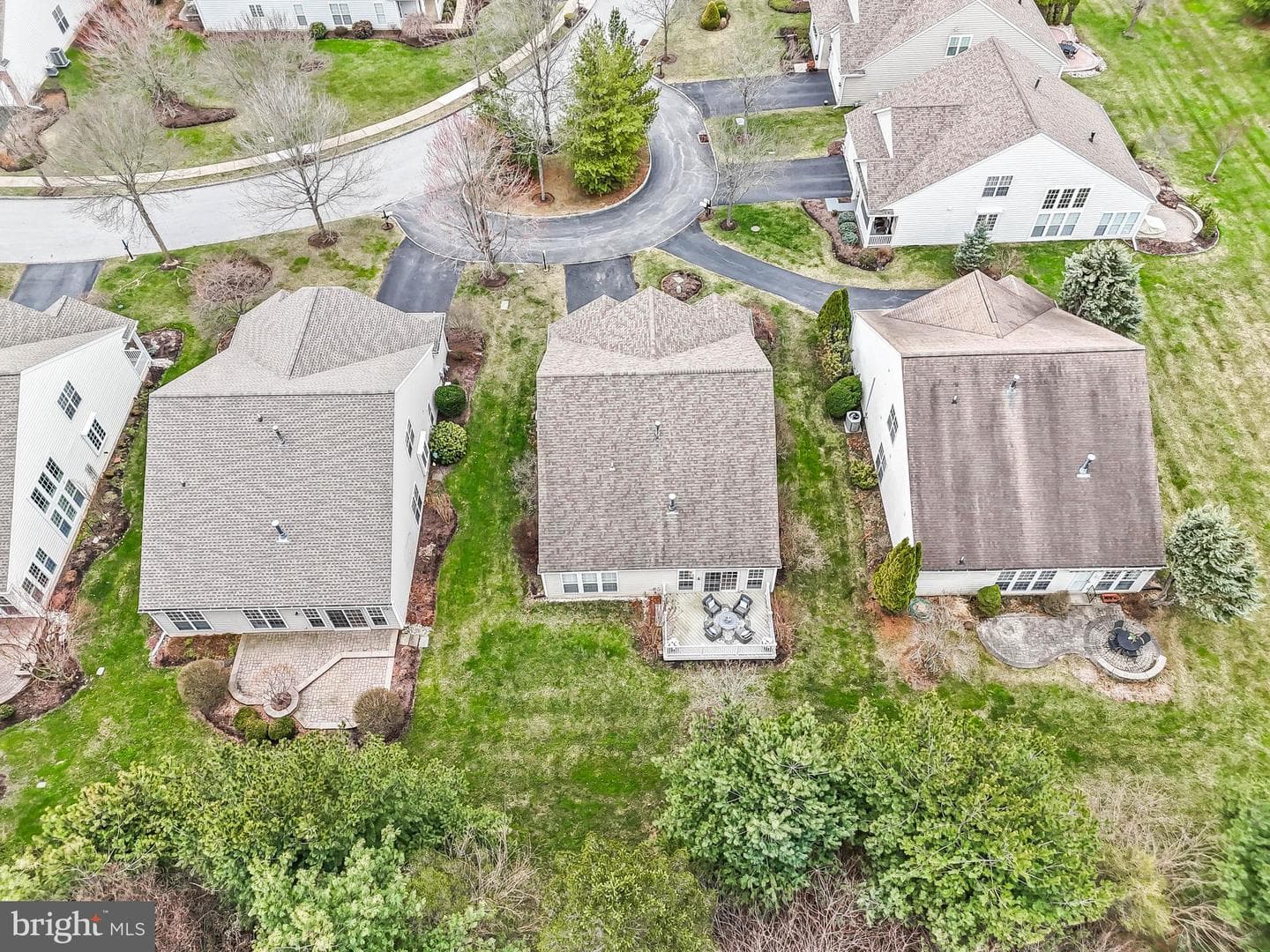 110 Petunia Drive photo 33