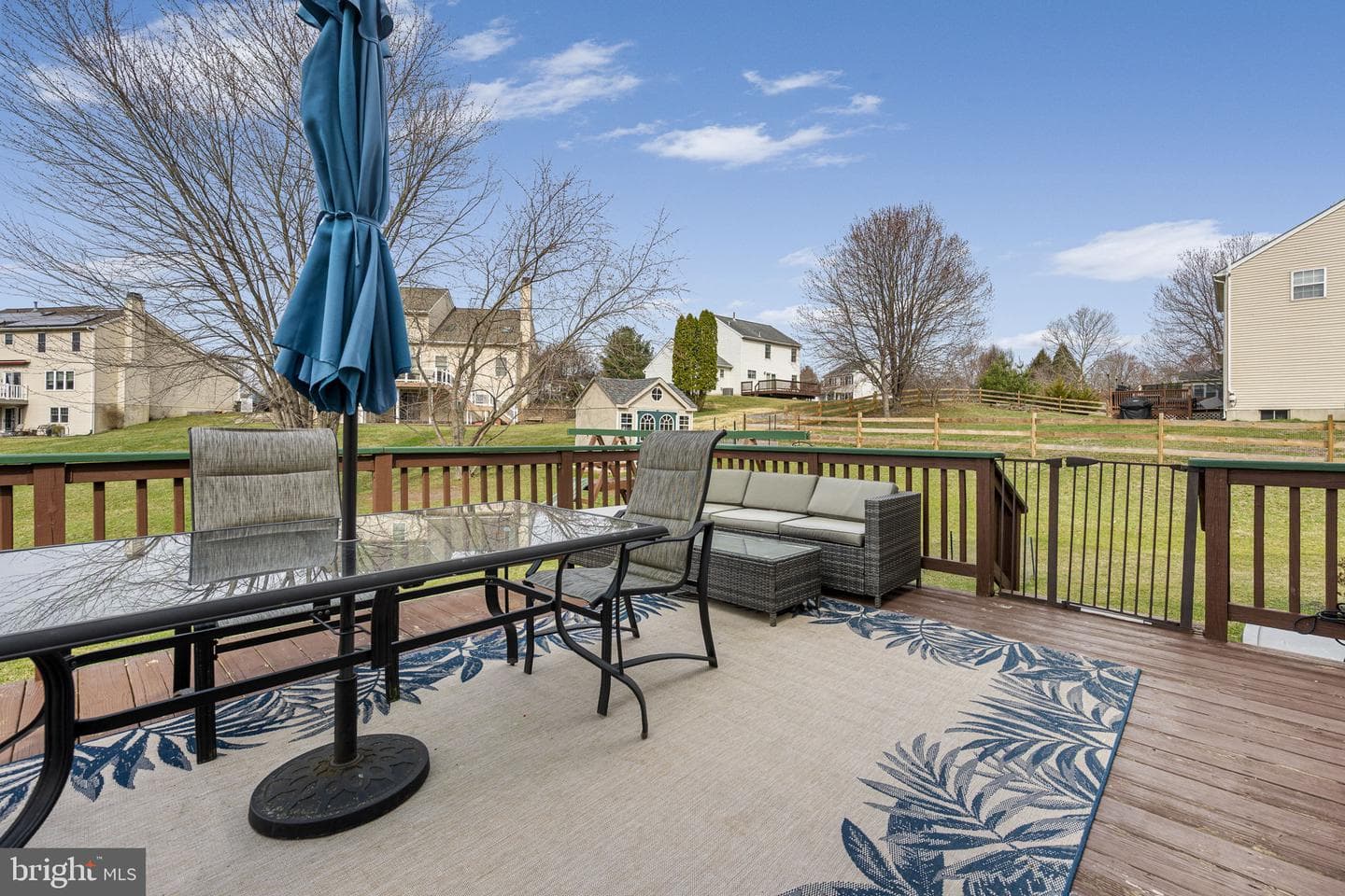 213 Thornridge Drive photo 11