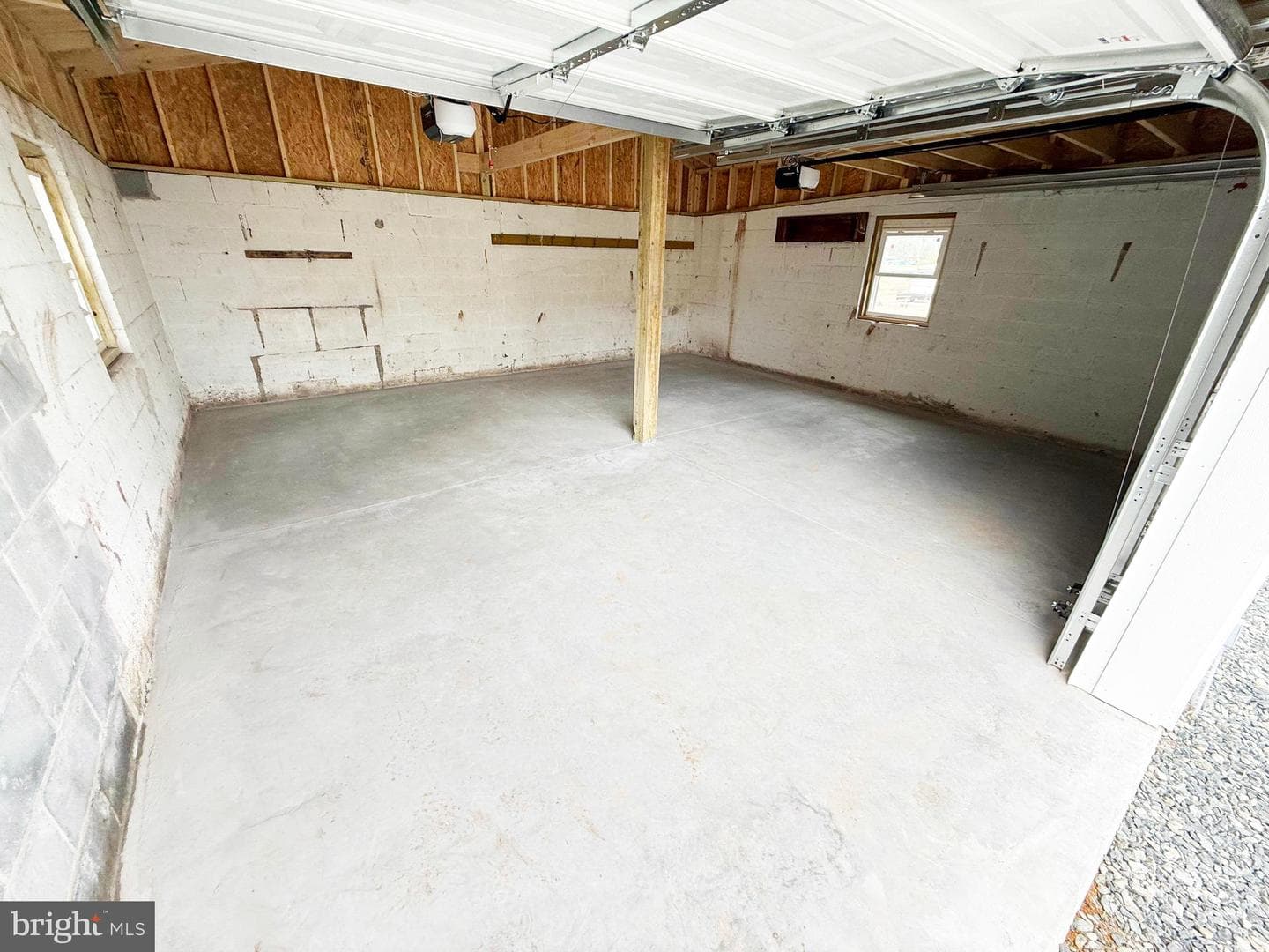 211 Pearl Street photo 14
