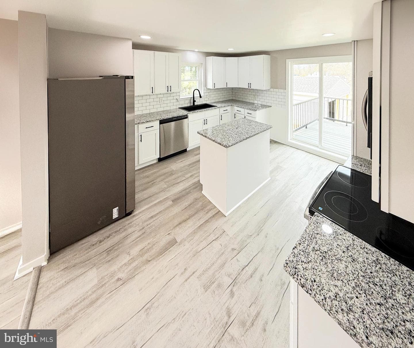 211 Pearl Street photo 3