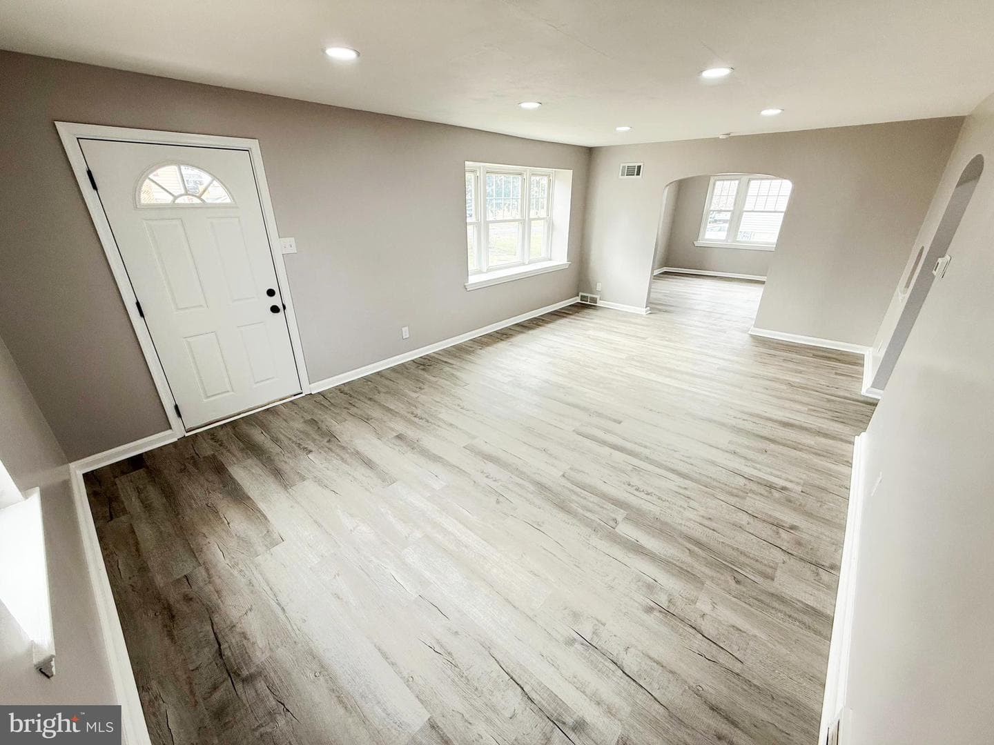211 Pearl Street photo 4