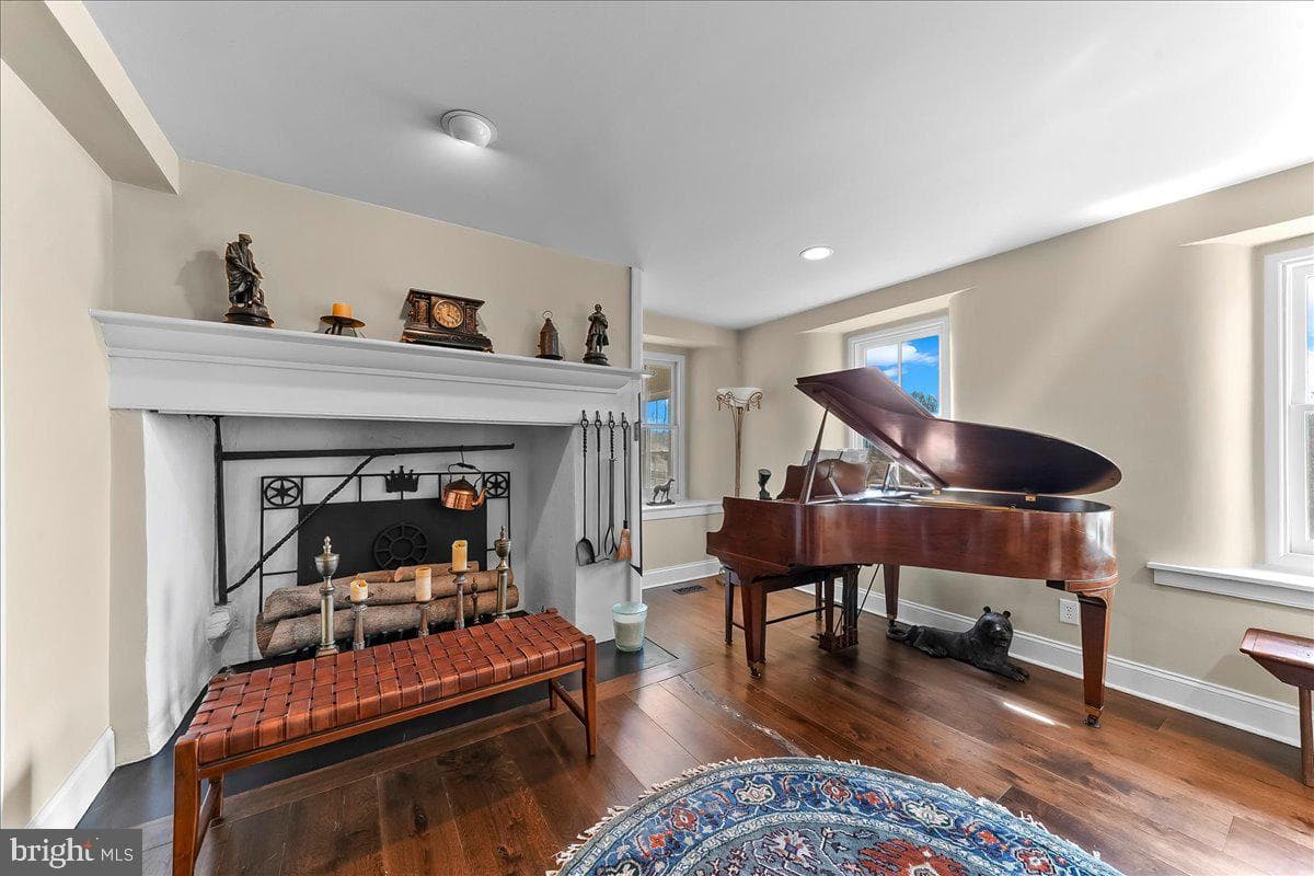 2563 Veronica Drive photo 23
